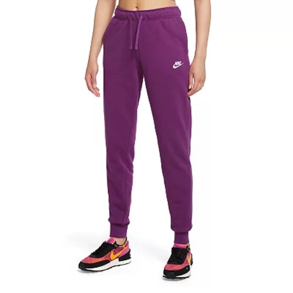 Nike joggers